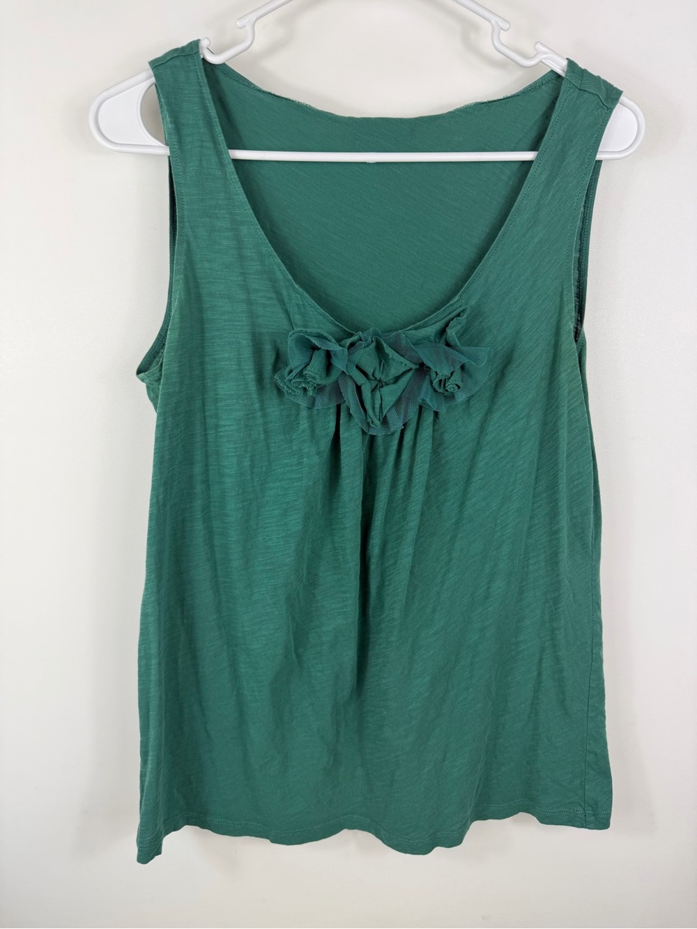 Loft Sleeveless Green Floral Applique Scoop Neck Tank Top